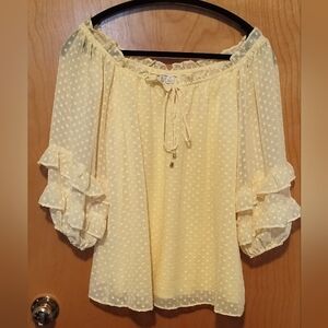 Yellow Cato top, size small.